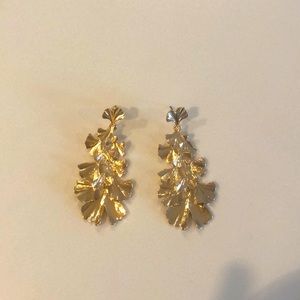 Gold earrings